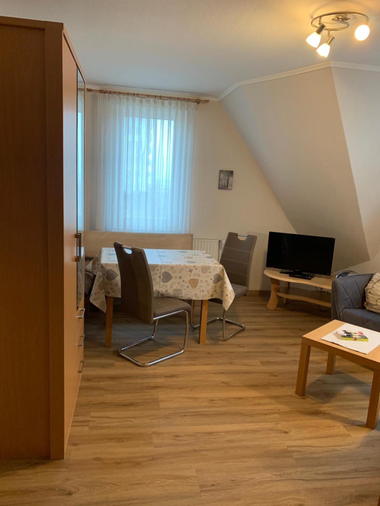 Pension Haus Beckmann Borkum Exterior photo